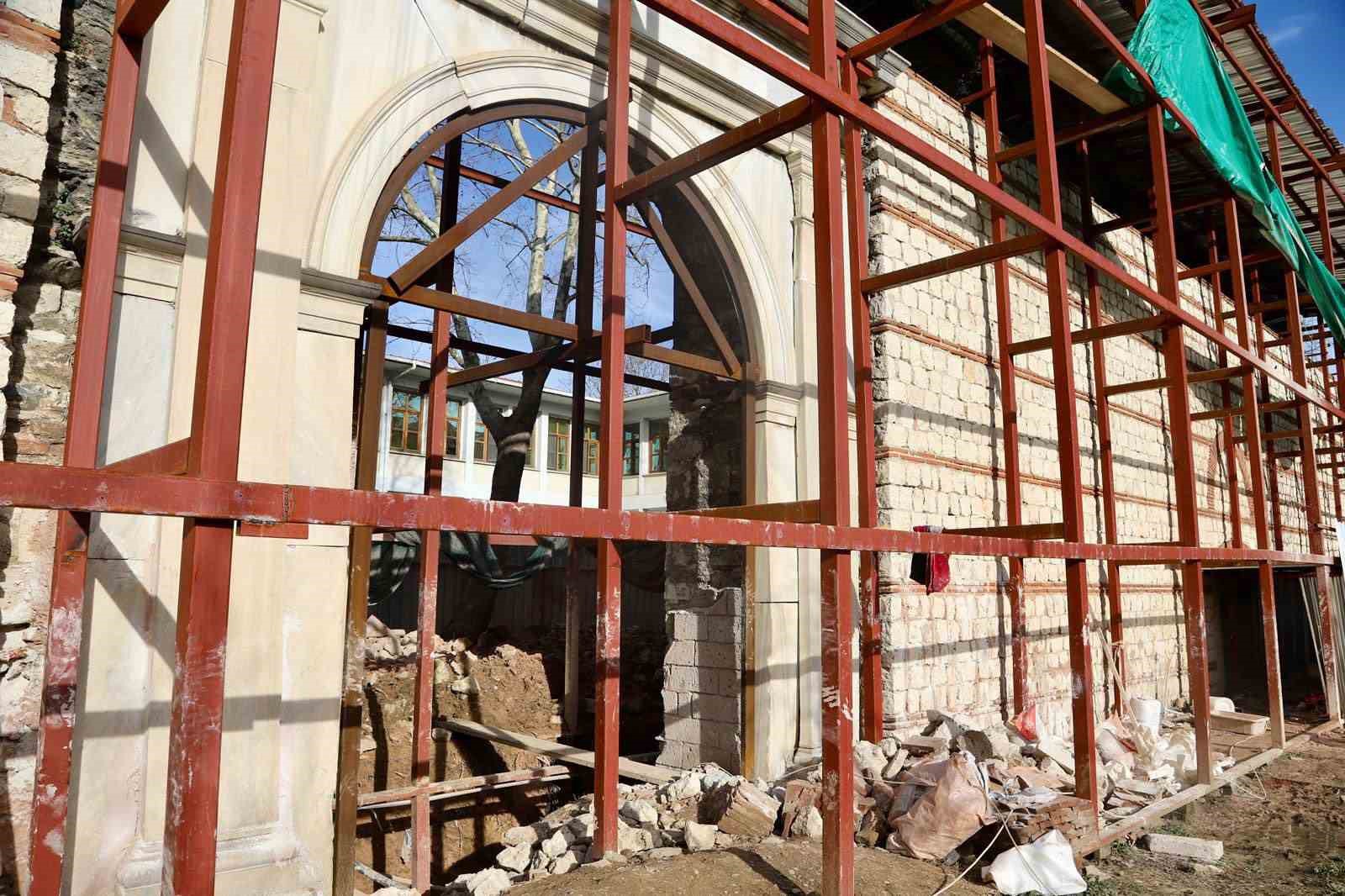 sadabad sarayinda restorasyon calismalari tum hiziyla suruyor 7 QFRCVTa6