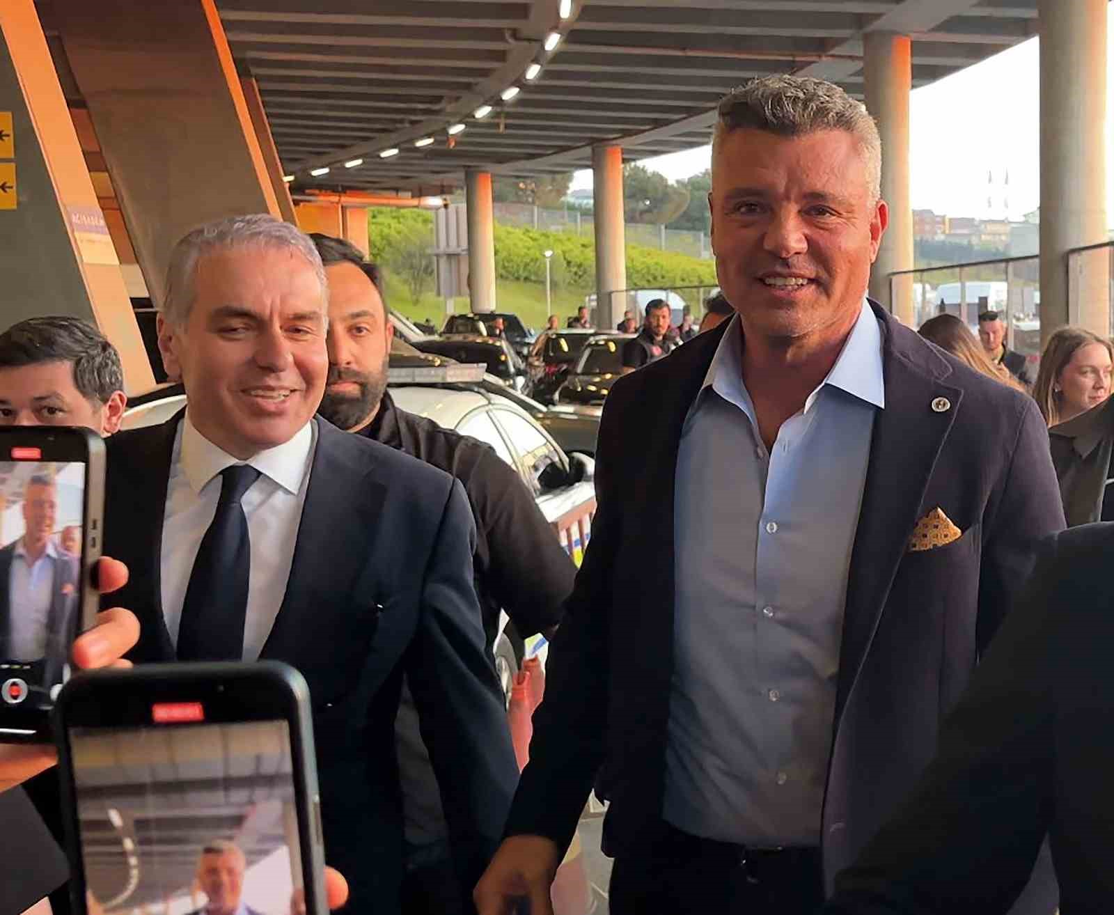 sadettin saran derbi icin stada geldi 0