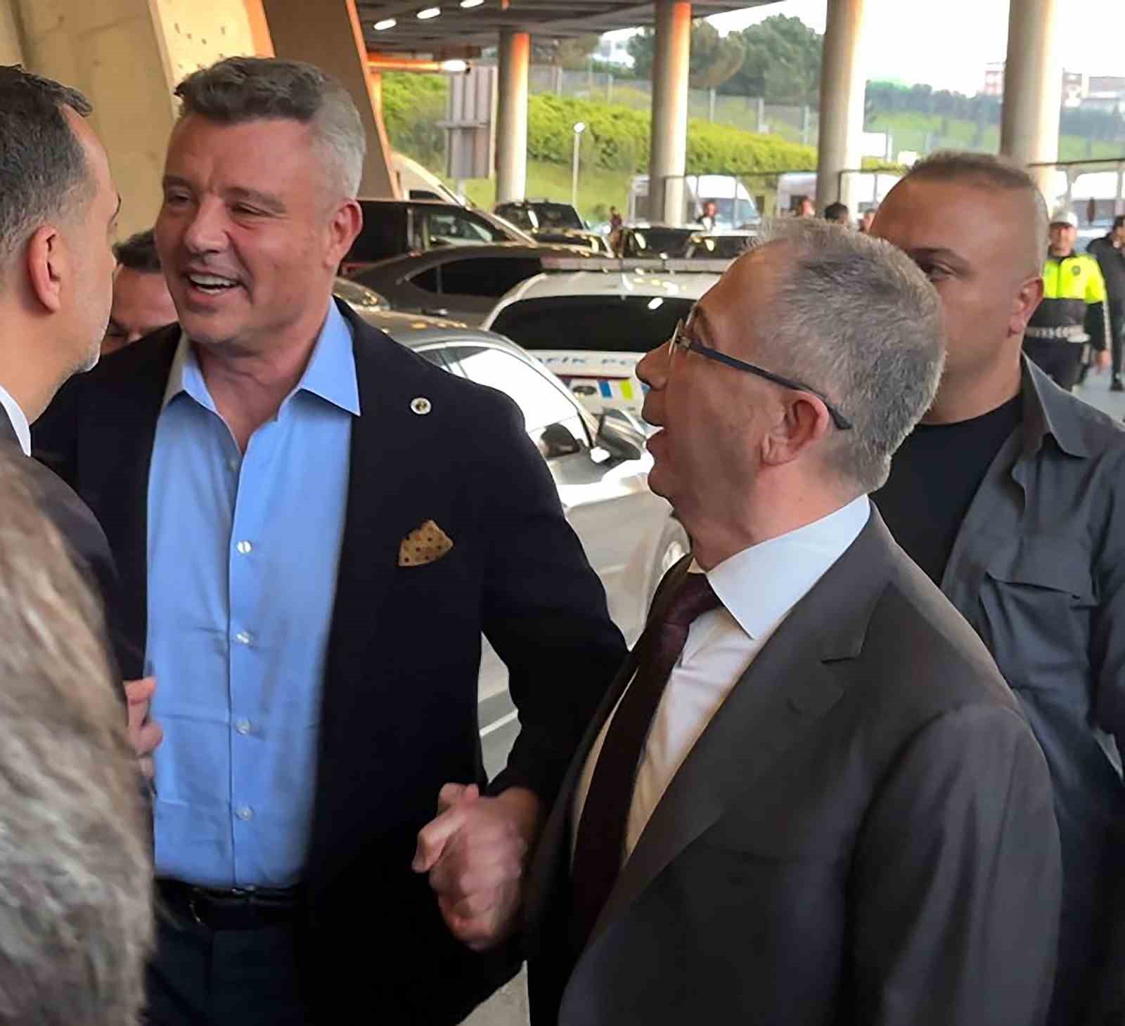 sadettin saran derbi icin stada geldi 1 lOEljvNu