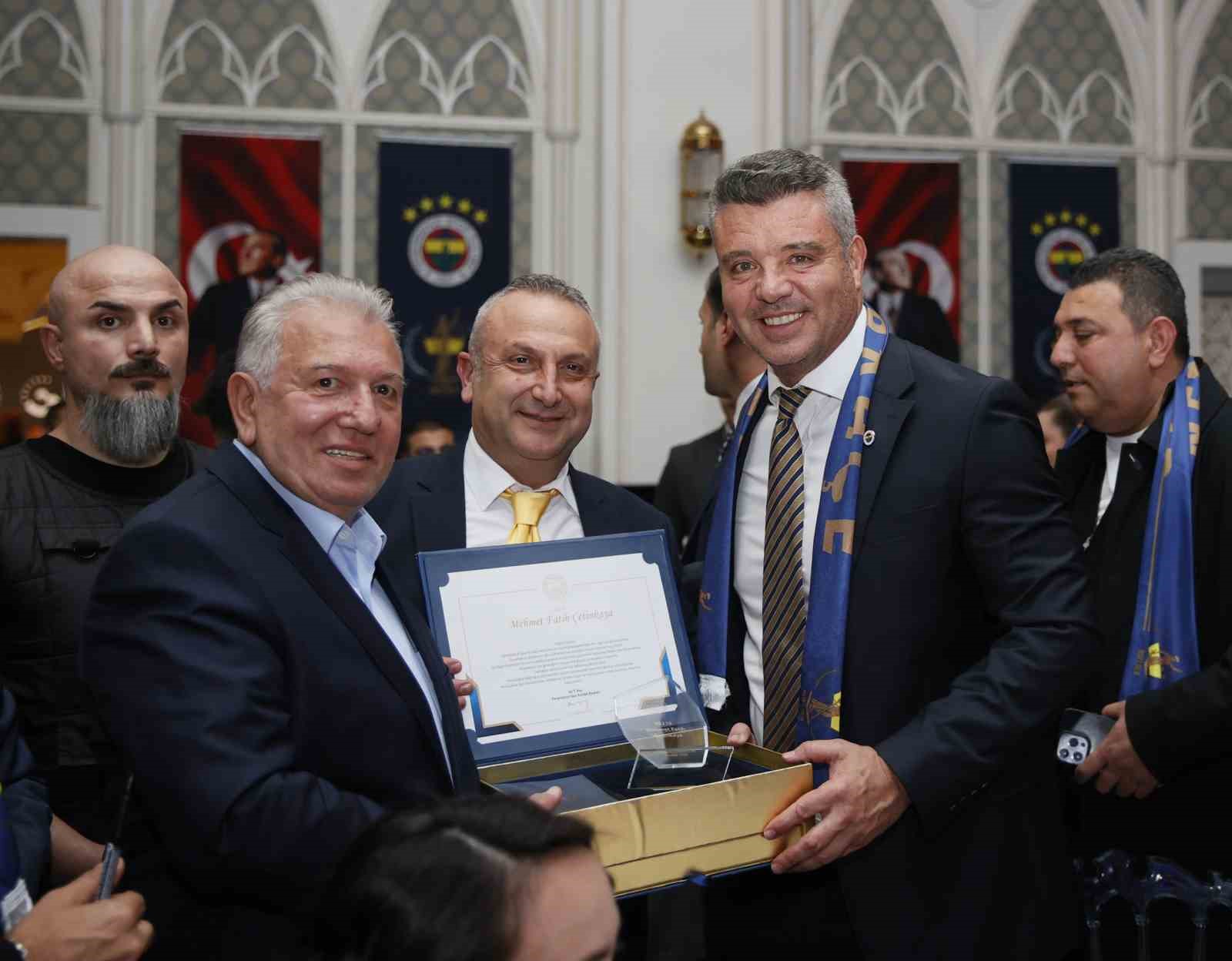 Sadettin Saran: "Fenerbahçemizi her alanda daha güçlü bir geleceğe taşıyacağımıza eminim" 4 sadettin saran fenerbahcemizi her alanda daha guclu bir gelecege tasiyacagimiza eminim 0