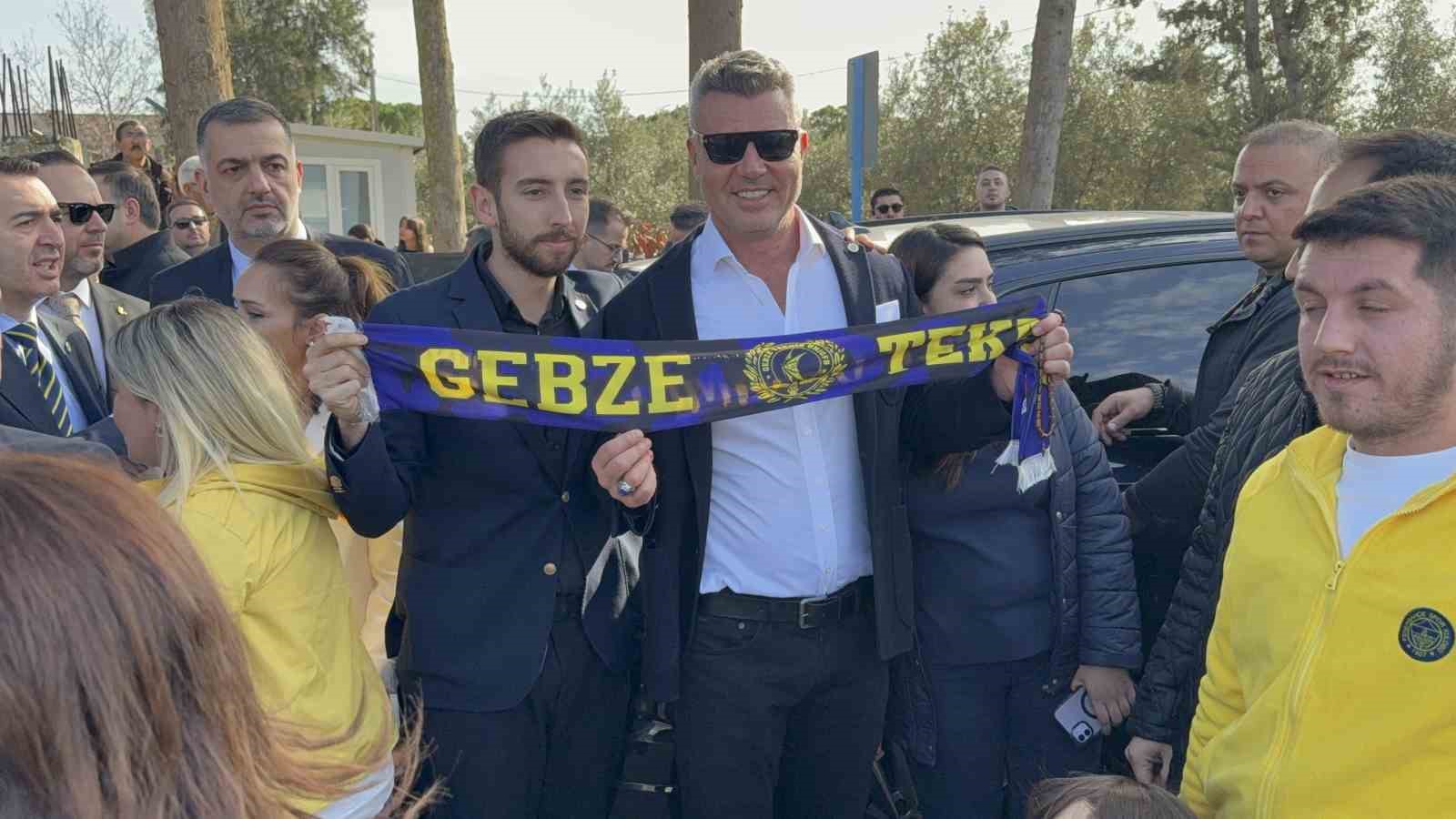 Sadettin Saran: "Fenerbahçe’yi bu sene şampiyon yaparak birçok çocuğumuzu Fenerbahçeli yapacağız" 11 sadettin saran fenerbahceyi bu sene sampiyon yaparak bircok cocugumuzu fenerbahceli yapacagiz 7 RFJjg3uU