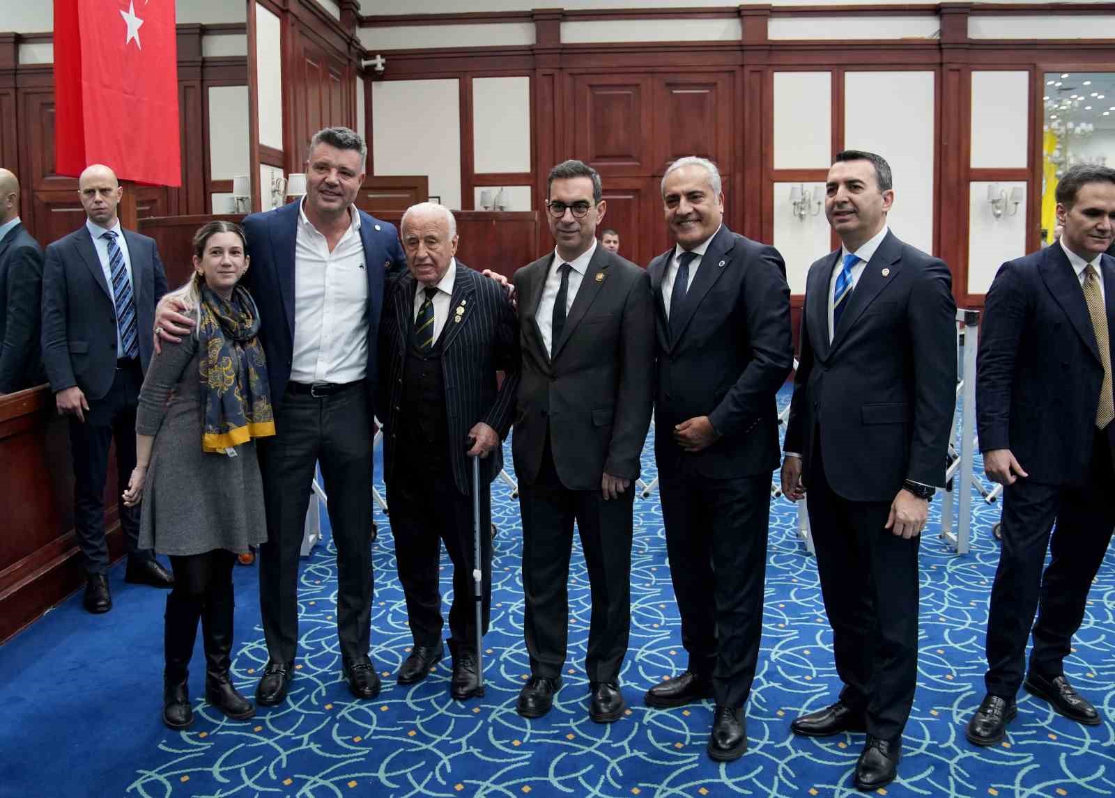 Sadettin Saran: "İnşallah çok daha fazla kupalar alacağız" 17 sadettin saran insallah cok daha fazla kupalar alacagiz 13 l4AGOlbp