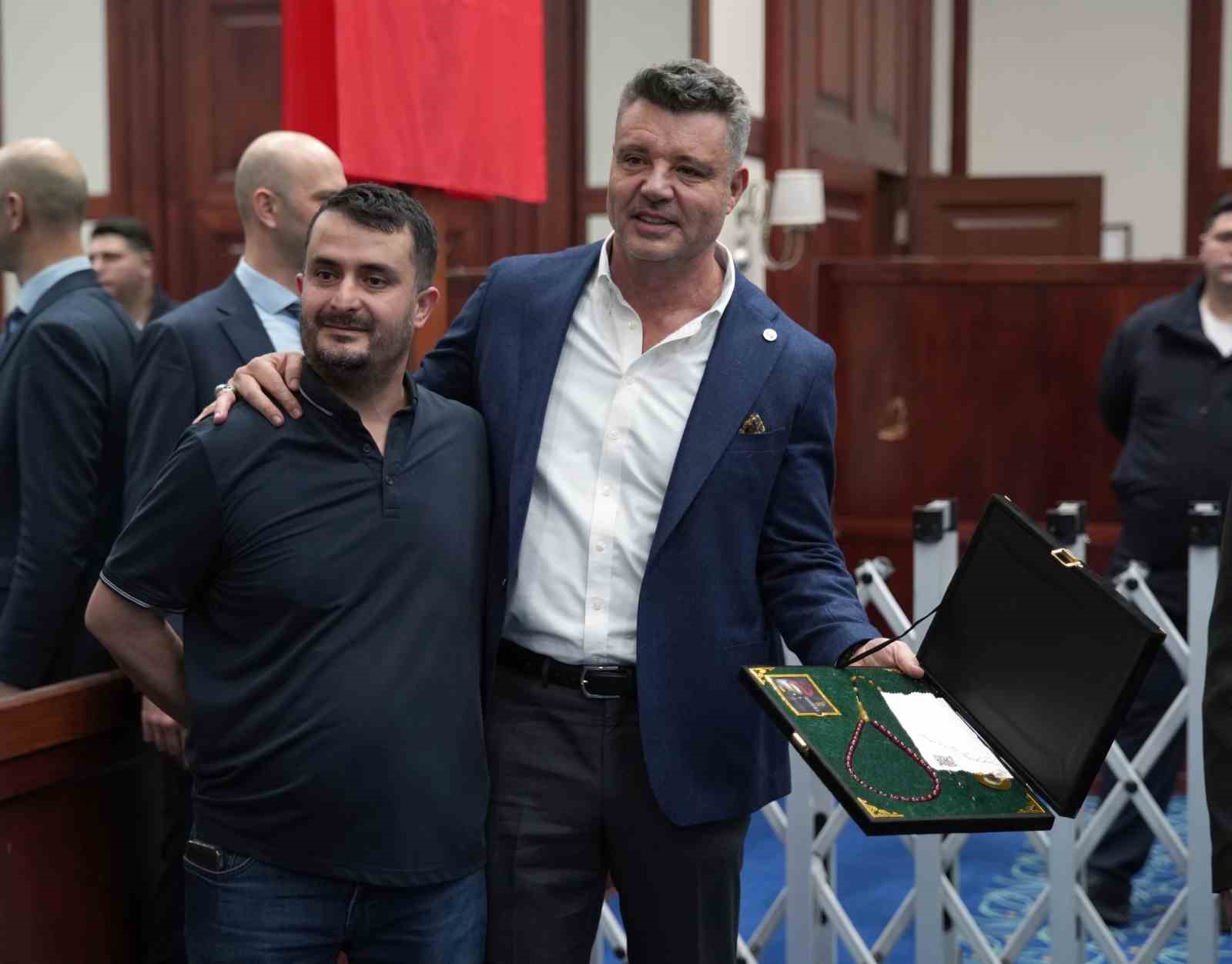 Sadettin Saran: "İnşallah çok daha fazla kupalar alacağız" 18 sadettin saran insallah cok daha fazla kupalar alacagiz 14 VFdNLGgr