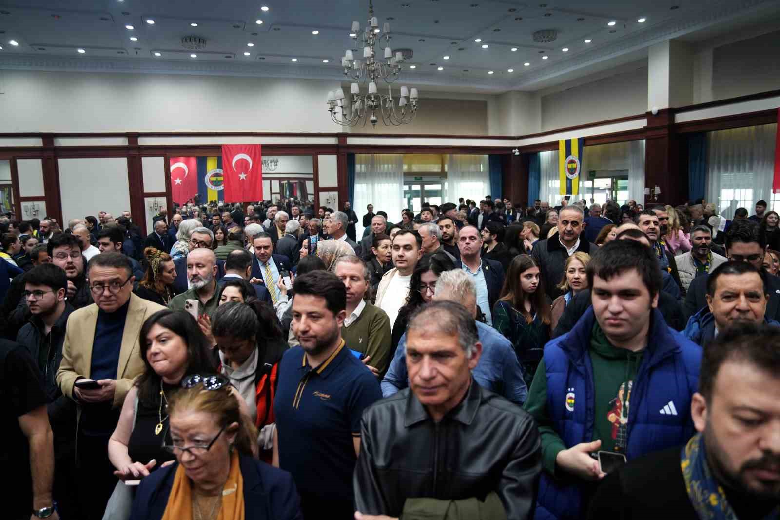 Sadettin Saran: "İnşallah çok daha fazla kupalar alacağız" 19 sadettin saran insallah cok daha fazla kupalar alacagiz 15