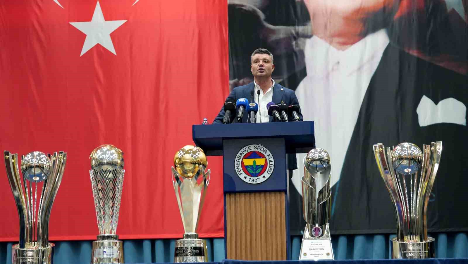 Sadettin Saran: "İnşallah çok daha fazla kupalar alacağız" 21 sadettin saran insallah cok daha fazla kupalar alacagiz 17 iEZt8ak2