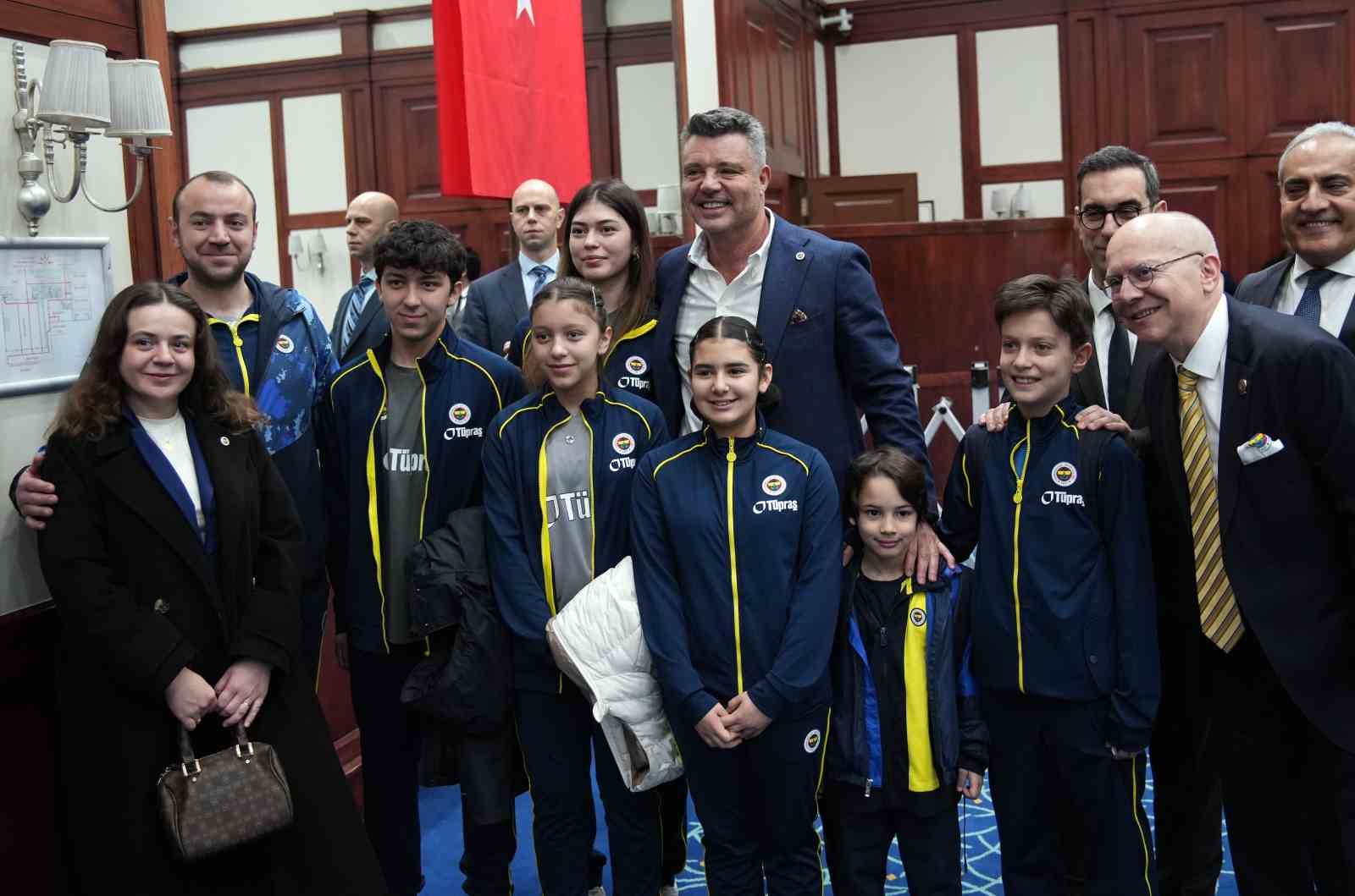 Sadettin Saran: "İnşallah çok daha fazla kupalar alacağız" 6 sadettin saran insallah cok daha fazla kupalar alacagiz 2 KYKKGQKC