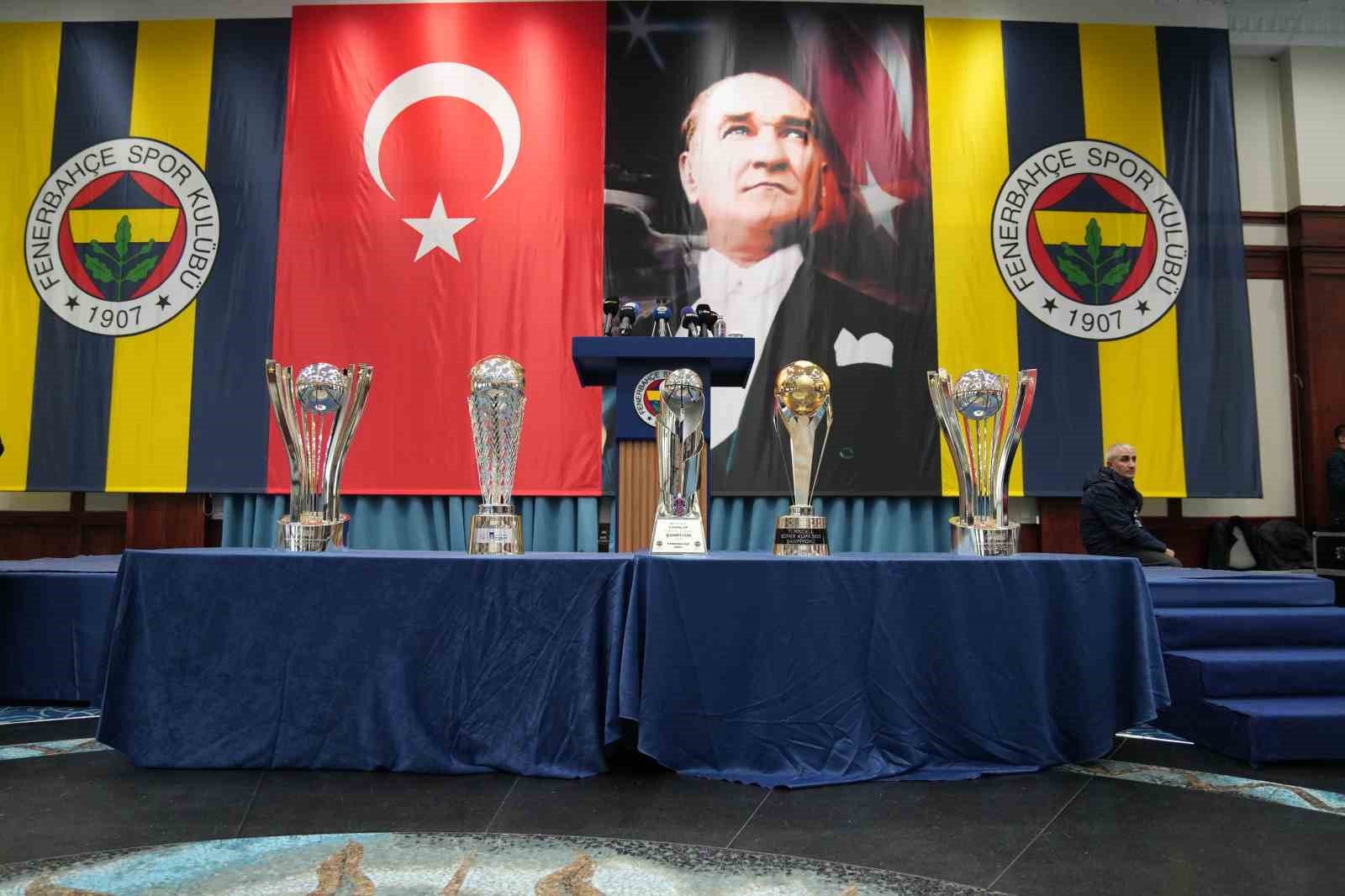 Sadettin Saran: "İnşallah çok daha fazla kupalar alacağız" 7 sadettin saran insallah cok daha fazla kupalar alacagiz 3 UbfLErvU
