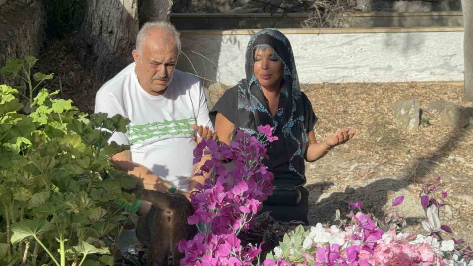safiye soyman oglunun mezari basinda gozyaslarina boguldu 10 lCWTgeLb