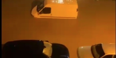 saganak-bergamayi-vurdu-sokaklar-gole-dondu-1aaUjDWH.jpg