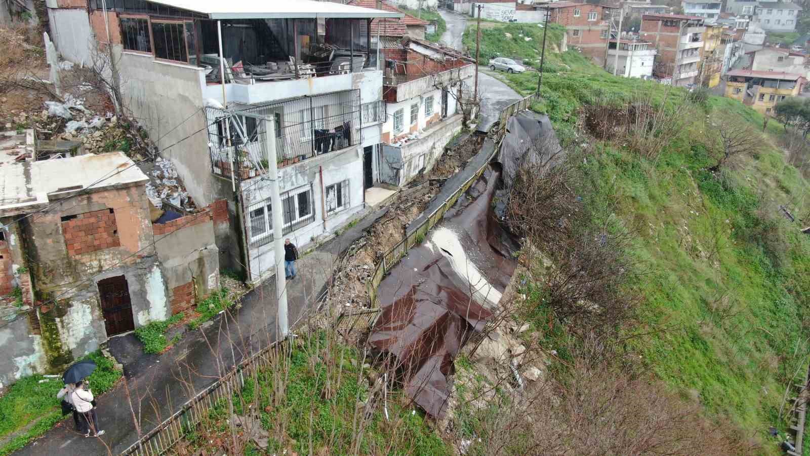 saganak sonrasi yol coktu mahalleyi endise kapladi 1 Tpk5yXdu