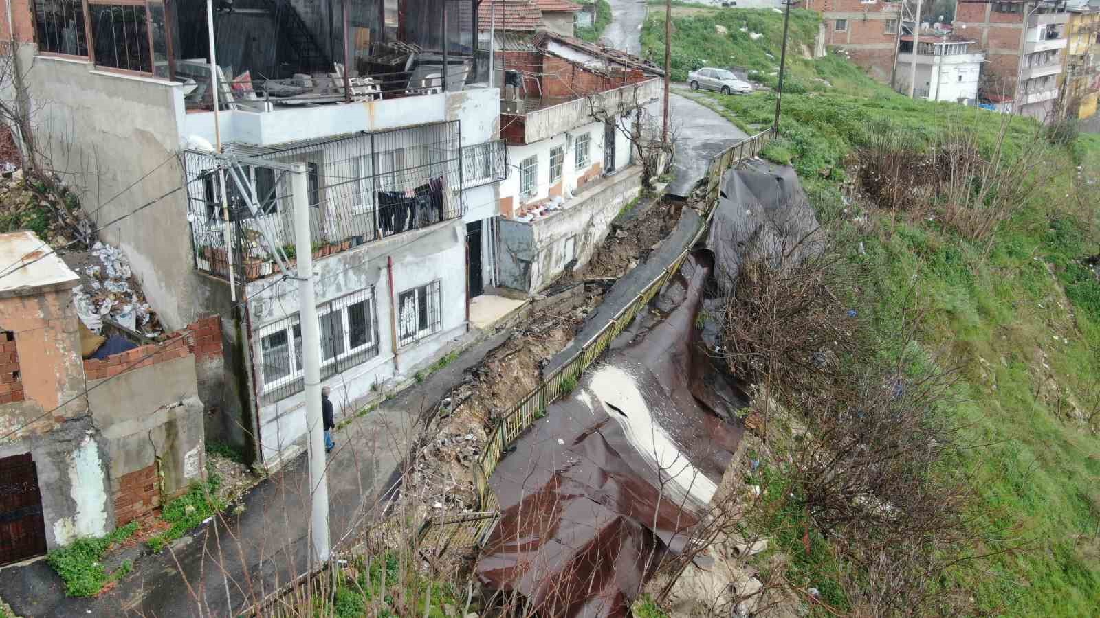 saganak sonrasi yol coktu mahalleyi endise kapladi 2 UWEmBn4p
