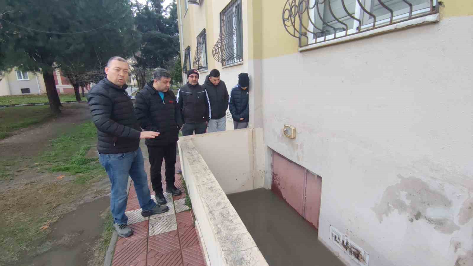 saganak yagis manisada su baskinlarina neden oldu 1 RZdqTWt2