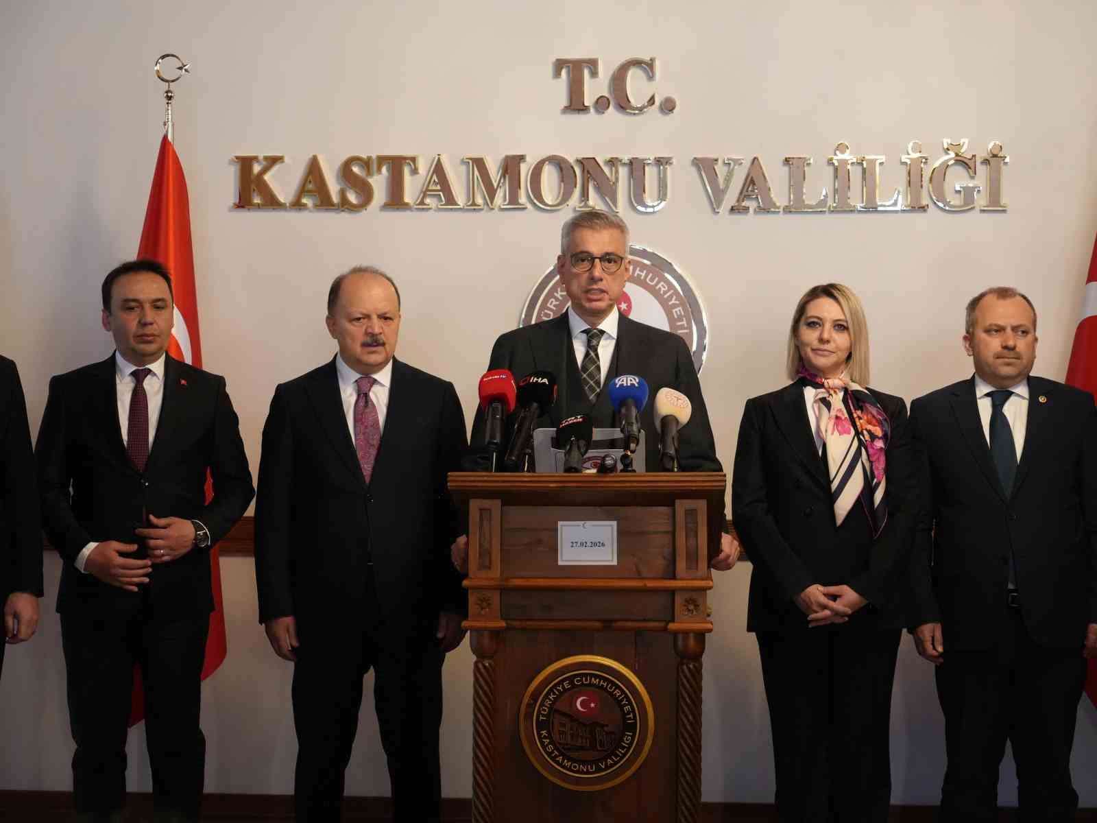 Sağlık Bakanı Kemal Memişoğlu: "Türkiye sağlık teknolojisini üreten, kendi ilacını, molekülünü üreten bir ülke haline gelme yolunda" 10 saglik bakani kemal memisoglu turkiye saglik teknolojisini ureten kendi ilacini molekulunu ureten bir ulke Bjwn7MfH