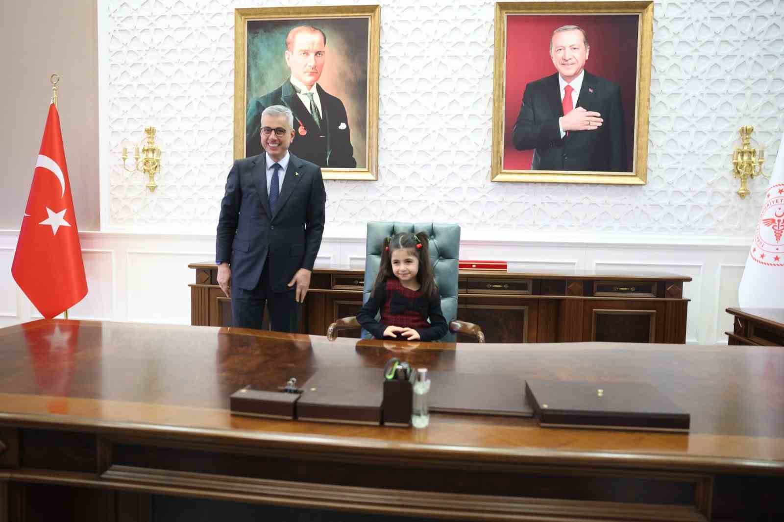saglik bakani memisoglu sigarayi birakma gununde doga ve sigarayi biraktirdigi dedesiyle bir araya geldi NtQtpRdd