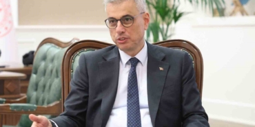 saglik-bakani-memisoglu-sigarayi-birakma-gununde-doga-ve-sigarayi-biraktirdigi-dedesiyle-bir-araya-geldi-a8DNtZNg.jpg