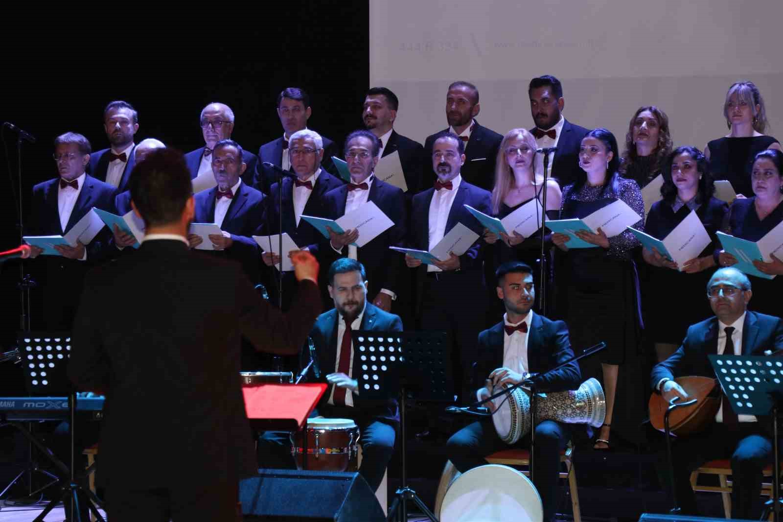 saglik calisanlari koro olusturdu turk halk muzikleri seslendirildi 0 JN8luAF2