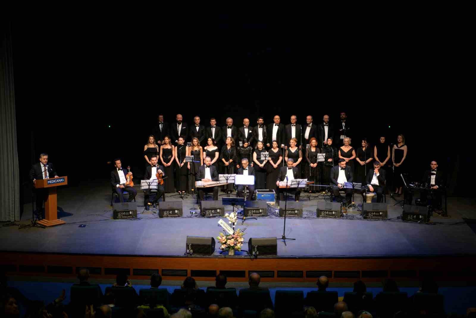 saglik calisanlarindan bursali sanatseverlere unutulmaz konser 0 Zv9X2lmU