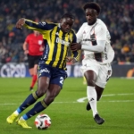 saglik-kontrolunden-gecen-ngolo-kante-samandirada-calismalara-baslayacak-tRaS6RZz.jpg