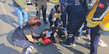 saglik-personelinin-kullandigi-arac-ogrenciye-carpti-1-yarali-YWnZF4N6.jpg