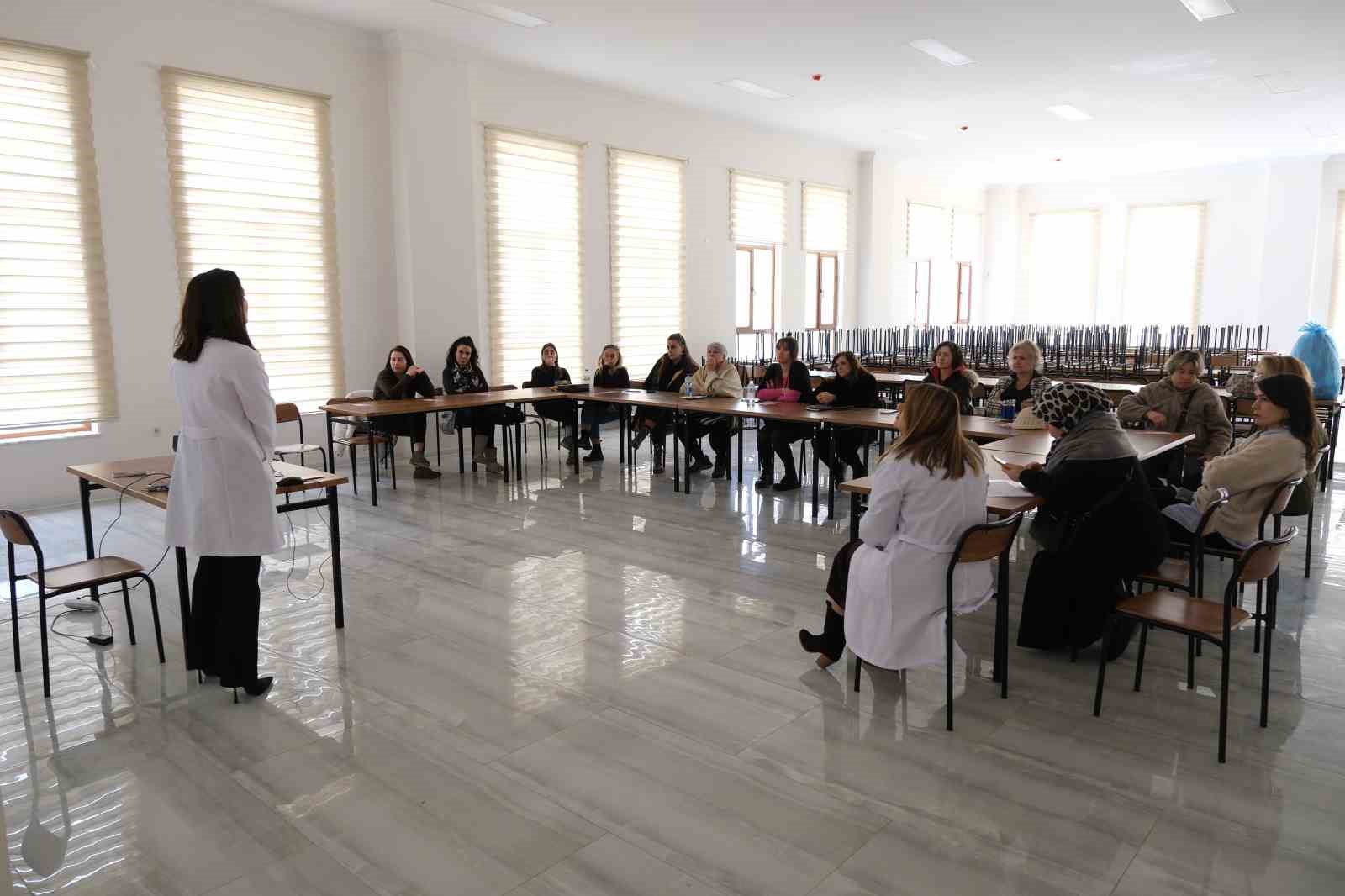 saglikli menopoz okullarinda ucretsiz egitimler veriliyor 4 4rrmX2pX