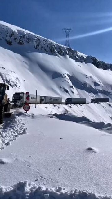 sahara gecidinde buzlanma kazaya neden oldu 2 OUGfMgwW