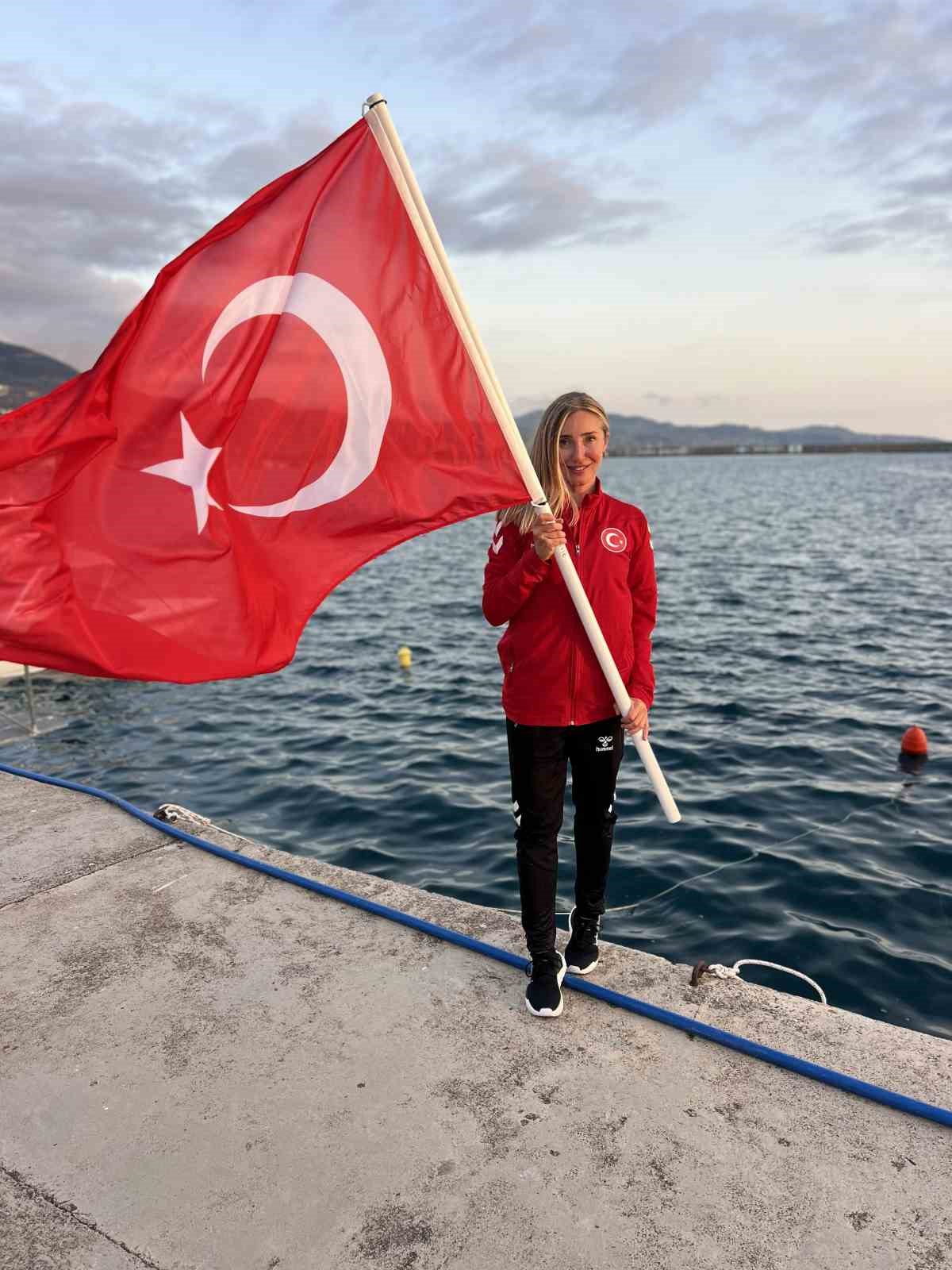Şahika Ercümen’den iki altın madalya 6 sahika ercumenden iki altin madalya 2 rfYCCfYA