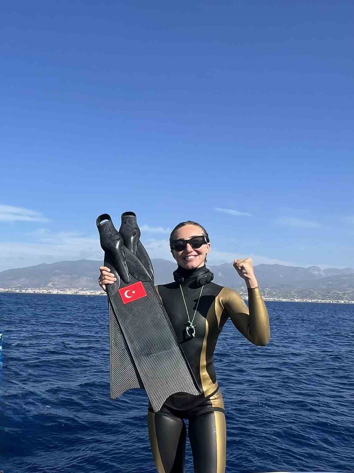 Şahika Ercümen’den iki altın madalya 7 sahika ercumenden iki altin madalya 3 cW6Tshzu