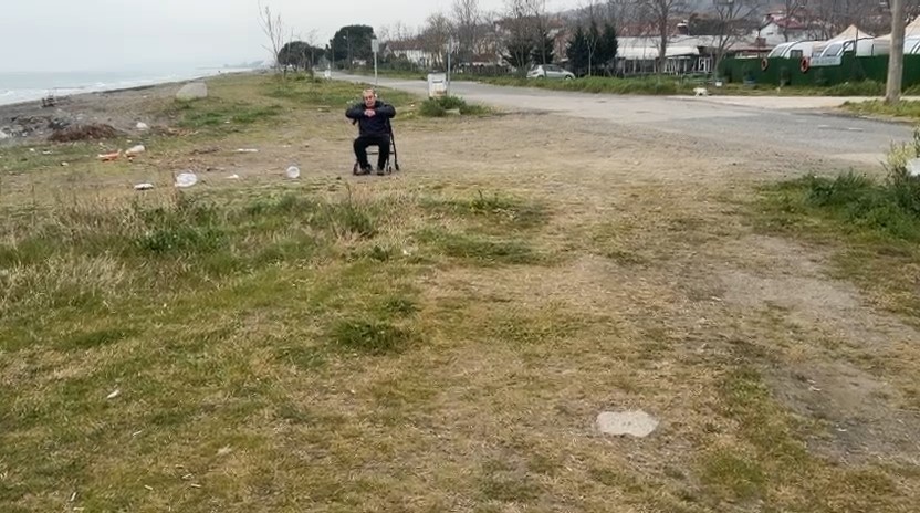 sahilde cop tepkisi karavancilar cevreyi kirletti iddiasi 2 giz2ENy8