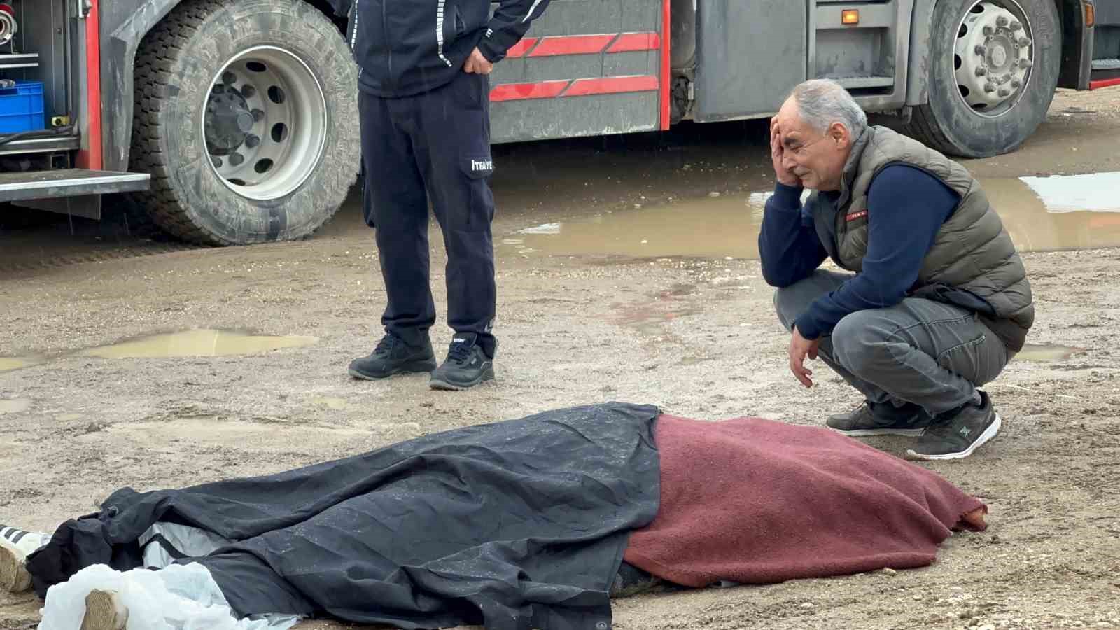 sahilde traktorun altinda kalan 2 gencten biri hayatini kaybetti 6 i9p9aLkE