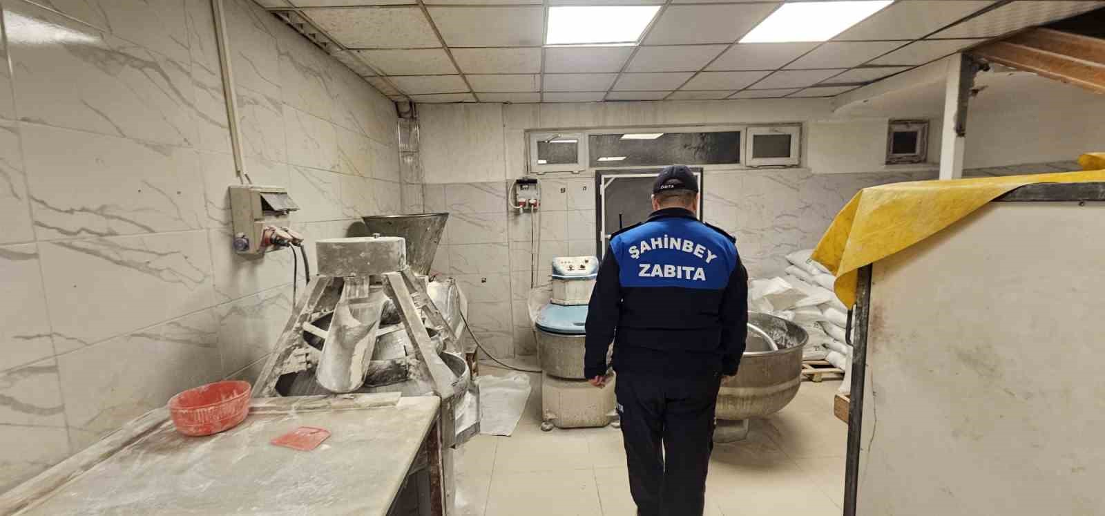 sahinbey belediyesi zabita ekiplerinden gece denetimi 0 7ZpJBNFh