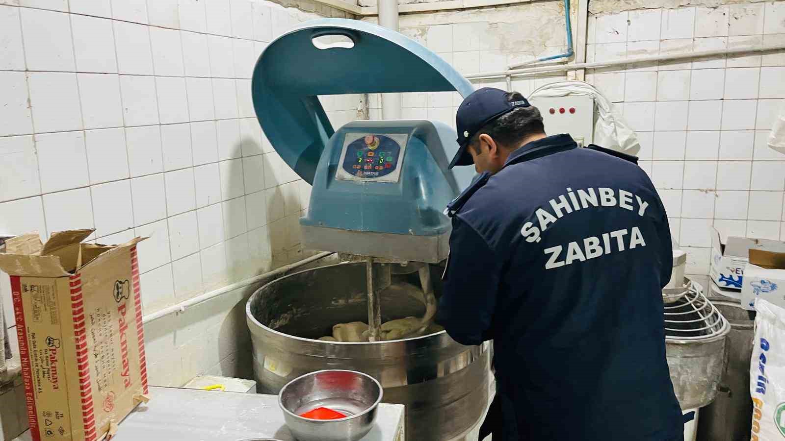 sahinbey belediyesi zabita ekiplerinden gece denetimi 4 6MNuZJ9I