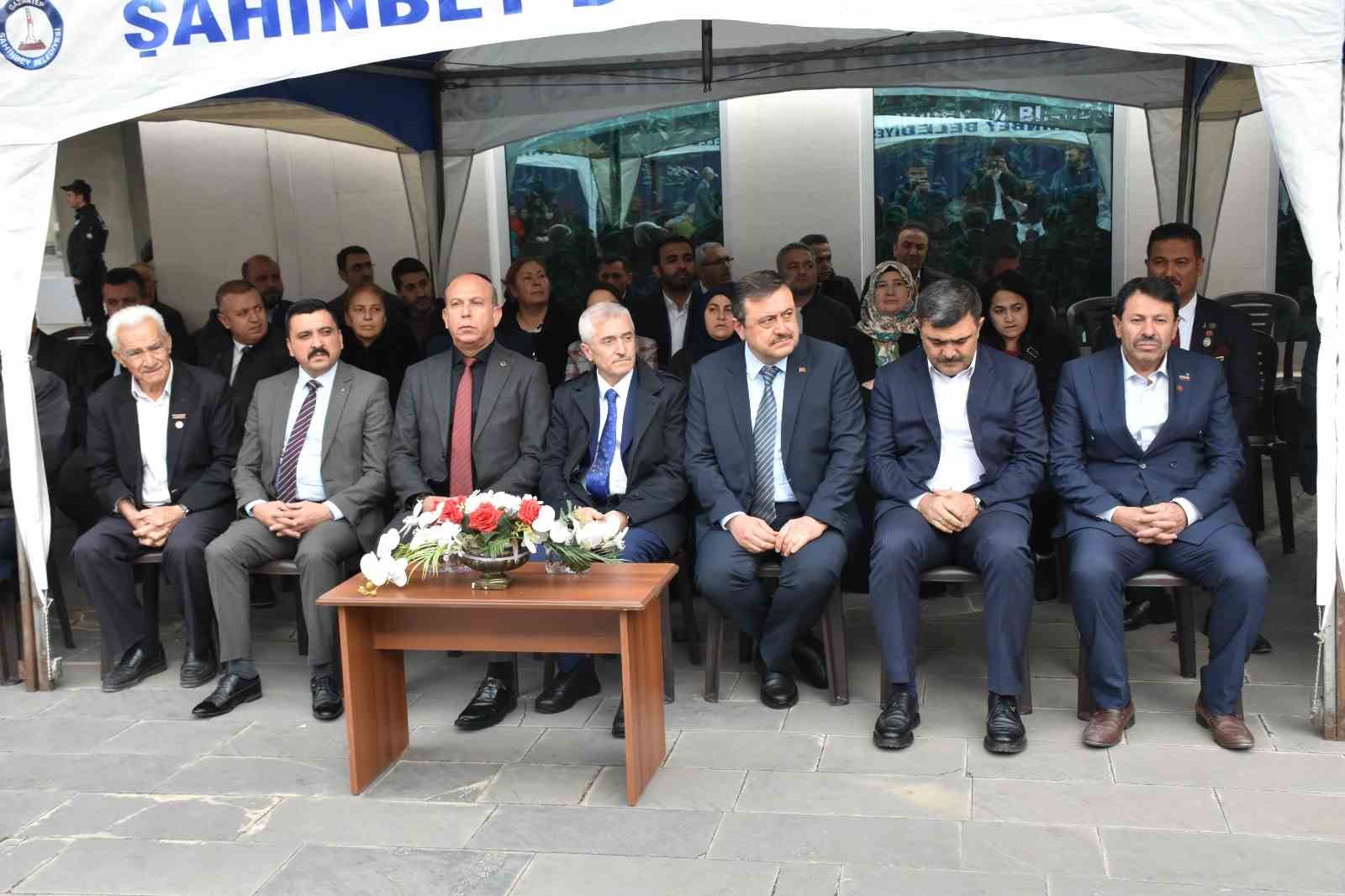 sahinbey belediyesinden 177 engelliye akulu ve manuel tekerlekli sandalye 1 YSgicaDe