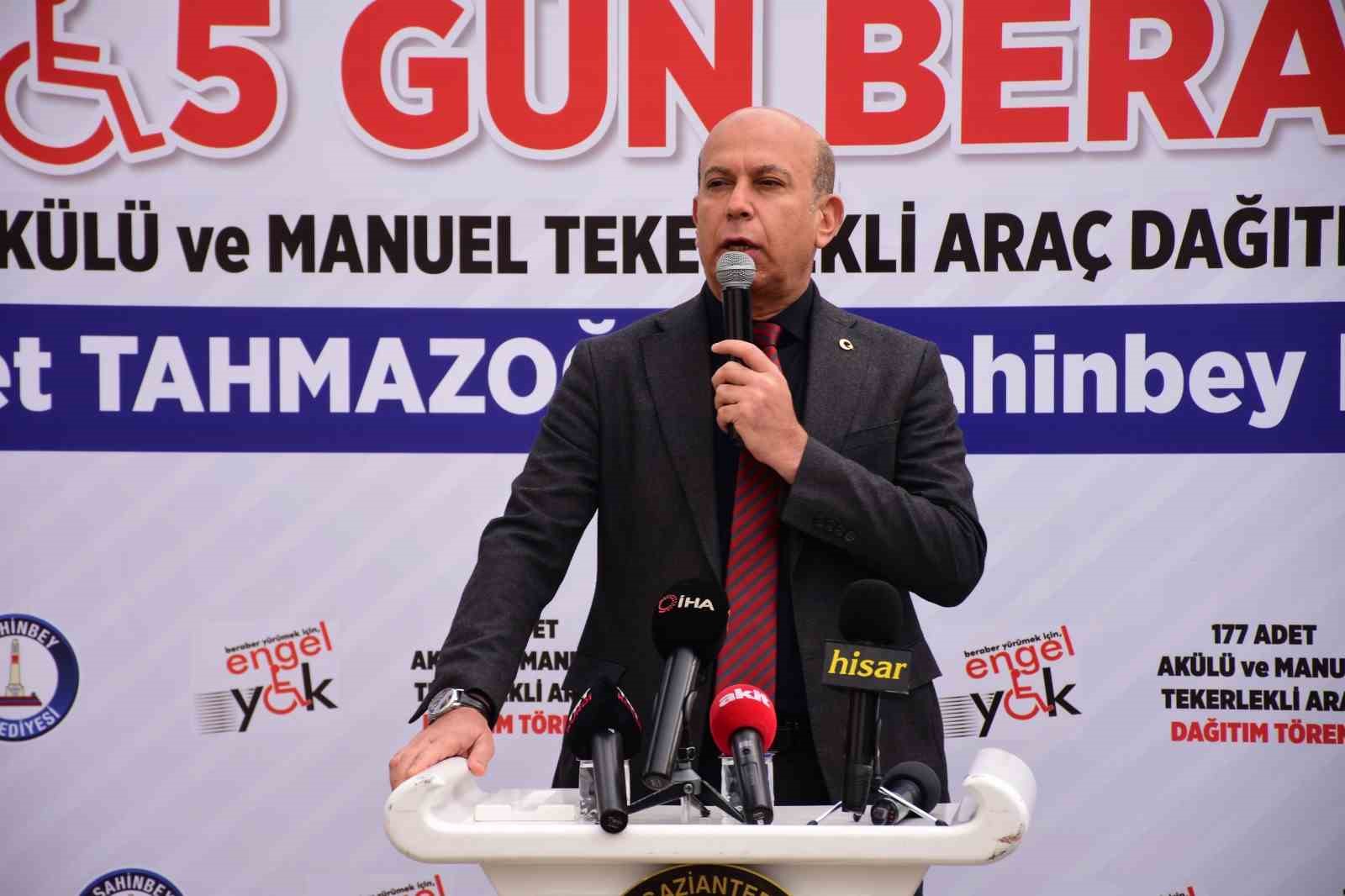 sahinbey belediyesinden 177 engelliye akulu ve manuel tekerlekli sandalye 3