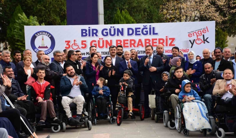 sahinbey-belediyesinden-177-engelliye-akulu-ve-manuel-tekerlekli-sandalye-GkyMJGO1.jpg