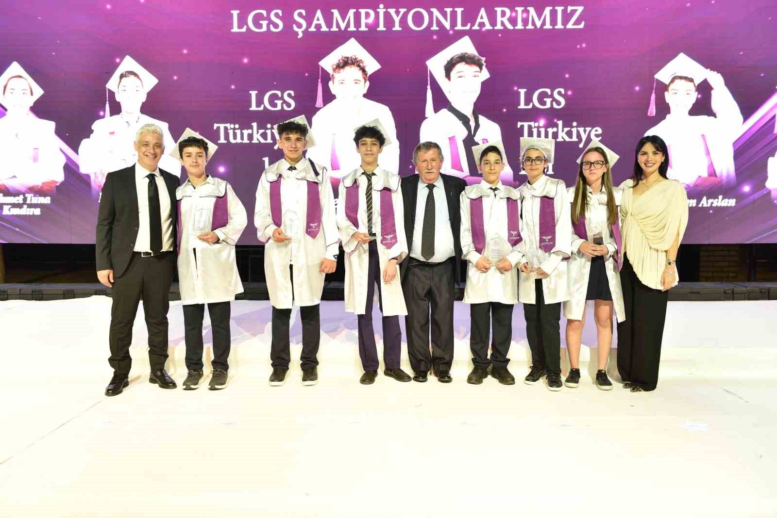sahinkayada mezuniyet coskusu ve lgs gururu bir arada yasandi 5 FqLe2ERr