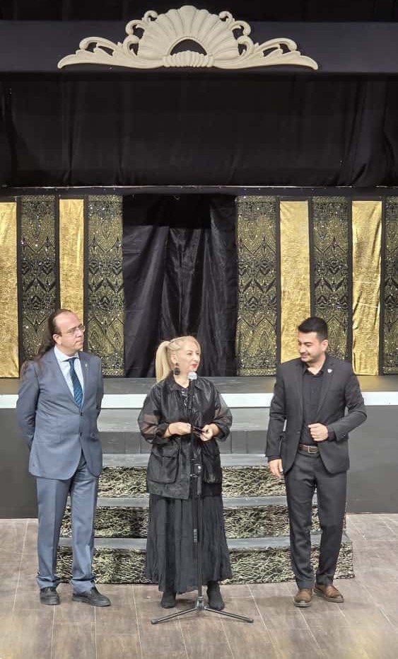 Sahne Tozu Tiyatrosu 21. yılını Haldun Dormen Sahnesi’nde kutladı 9 sahne tozu tiyatrosu 21 yilini haldun dormen sahnesinde kutladi 5 CX4jt1dP