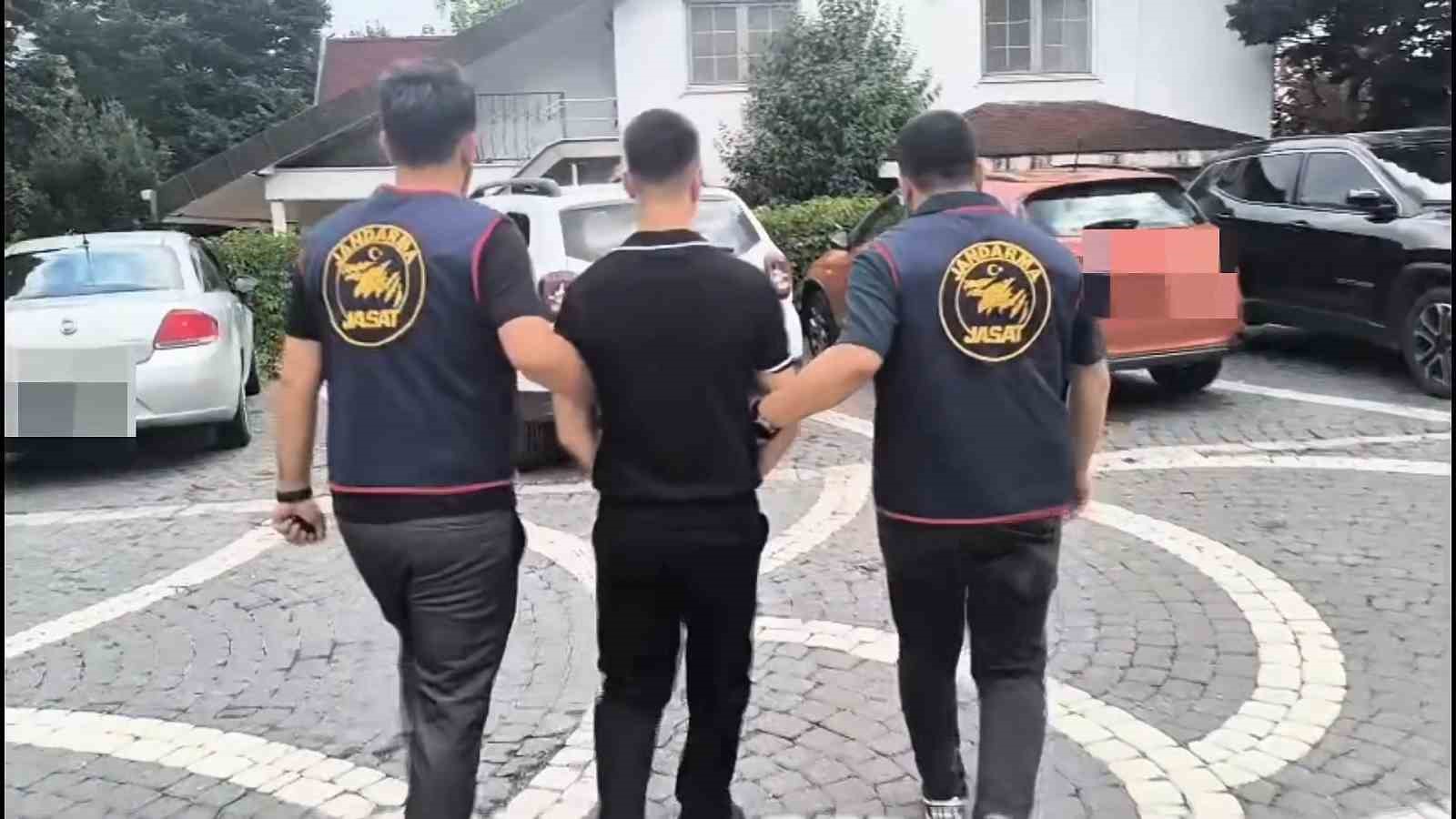 sahte alisveris sitesi kurup vatandaslari dolandiran sebekeye operasyon7 kisi tutuklandi 1 GBACN6YZ