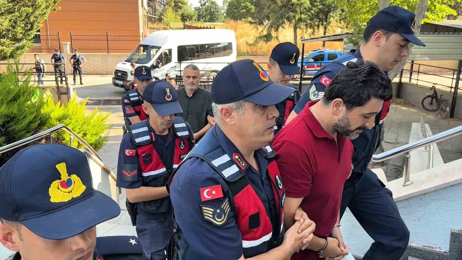 sahte alisveris sitesi kurup vatandaslari dolandiran sebekeye operasyon7 kisi tutuklandi 4