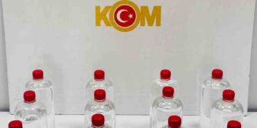 sahte-alkol-operasyonu-12-litre-etil-alkol-ele-gecirildi-DTAs3nTp.jpg