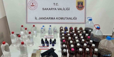 sahte-alkolleri-piyasaya-surecekti-jandarma-yakaladi-xEB3N2iJ.jpg