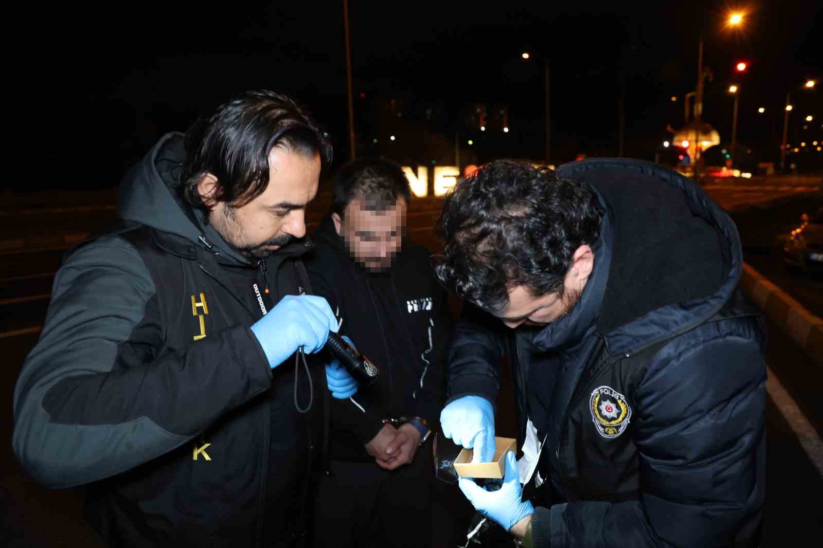 sahte altin ile 15 kisiyi dolandirmislar 2 gozalti 0 R31cc5bG