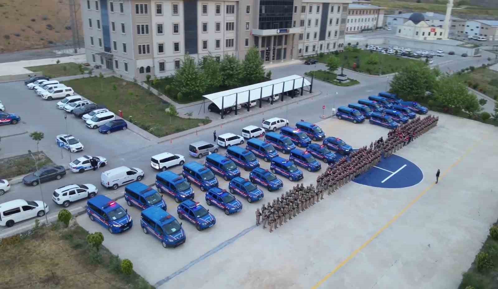 Sahte çürük raporu operasyonunda 38 tutuklama 5 sahte curuk raporu operasyonunda 38 tutuklama 1 9qH7HJhB