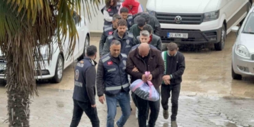 sahte-e-devlet-siteleriyle-15-milyarlik-vurgun-yapan-7-kisi-adliyeye-sevk-edildi-krJ7EJvq.jpg
