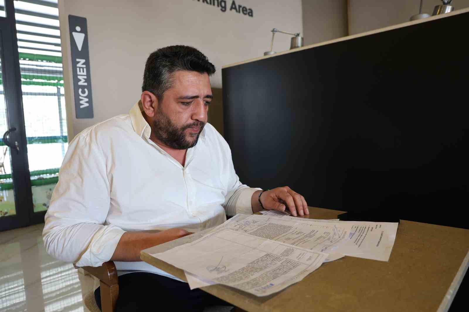 sahte imzayla tum yetkisi elinden alinacakti durumu fark edince solugu adliyede aldi 0 IJPHimrX
