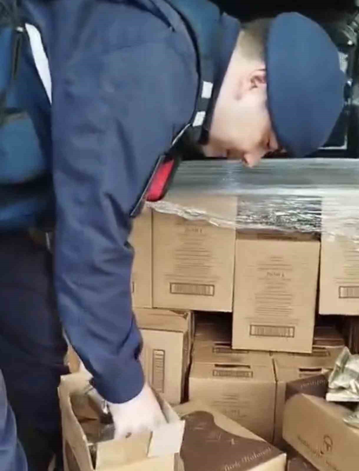 sahte kahve operasyonunda 1 milyon 200 bin liralik urun ele gecirildi 0