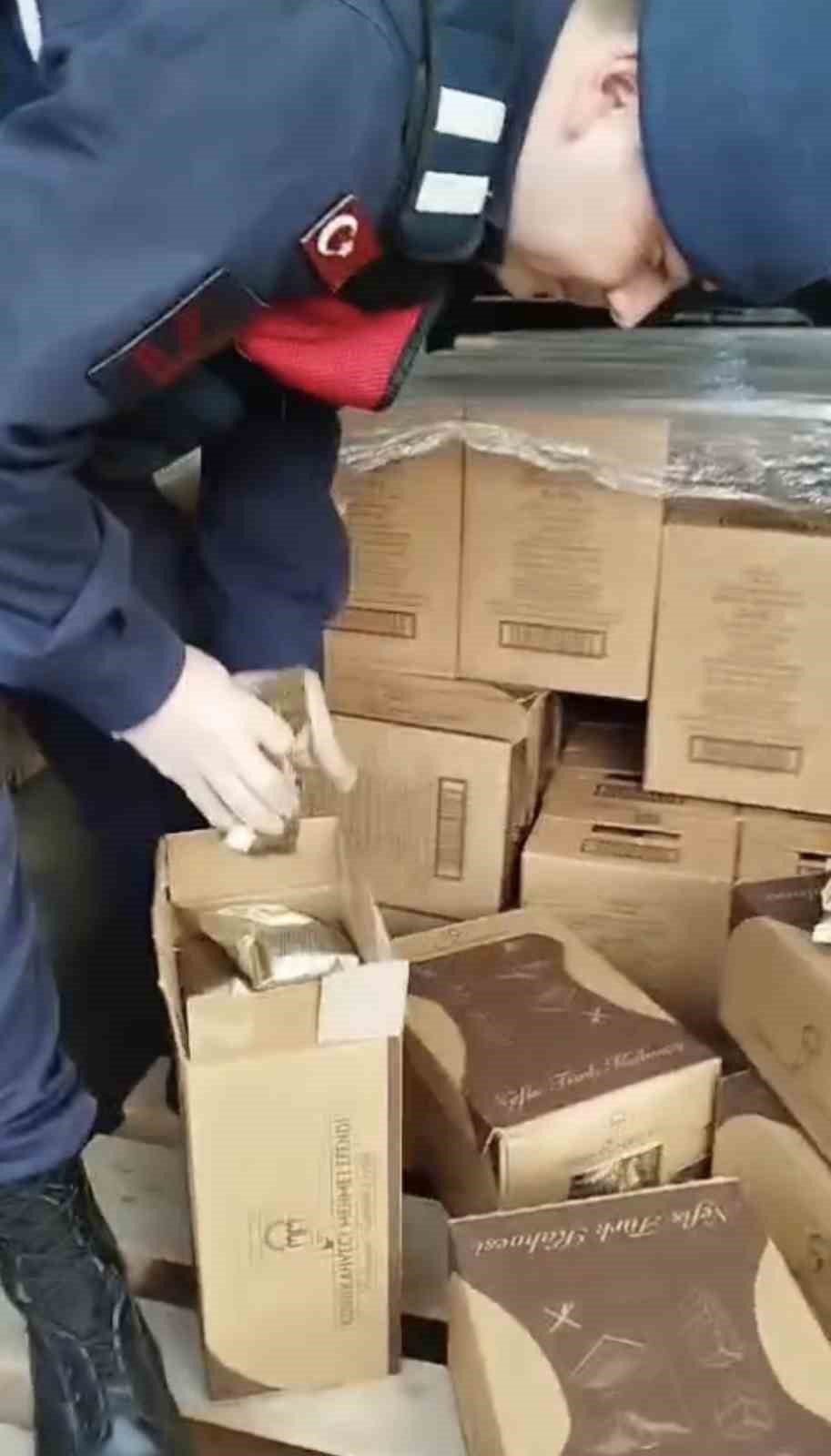 sahte kahve operasyonunda 1 milyon 200 bin liralik urun ele gecirildi 2