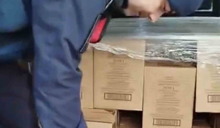 sahte-kahve-operasyonunda-1-milyon-200-bin-liralik-urun-ele-gecirildi-mFYl71ml.jpg
