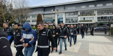 sahte-kimlikle-arazi-satip-milyonluk-vurgun-yapmaya-calisan-4-kisi-tutuklandi-nnxzdyDW.jpg