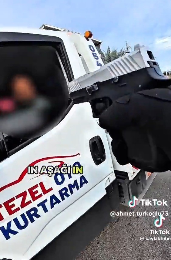sahte trafik baskinini sosyal medyada paylasan 4 kisi gozaltinda 1 yczNQGQI