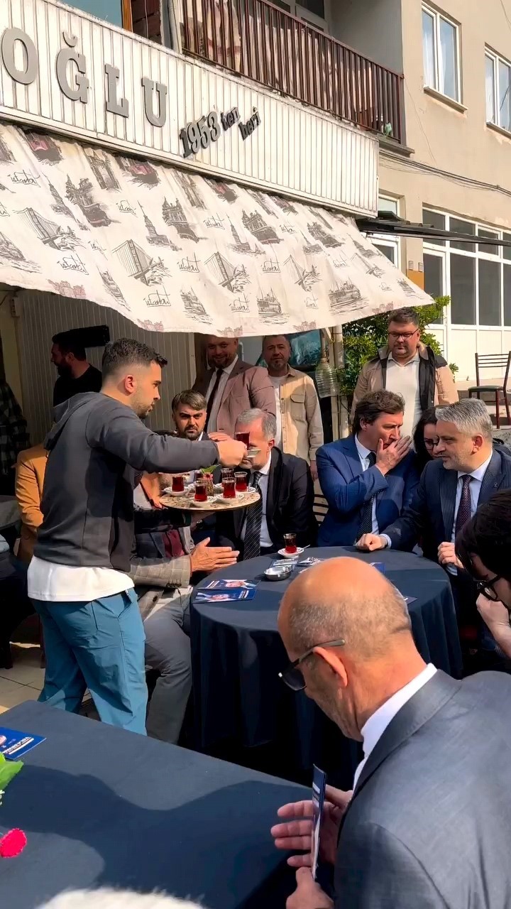 sakaci kahveye gelen cikamiyor 1 TSpKJtG6